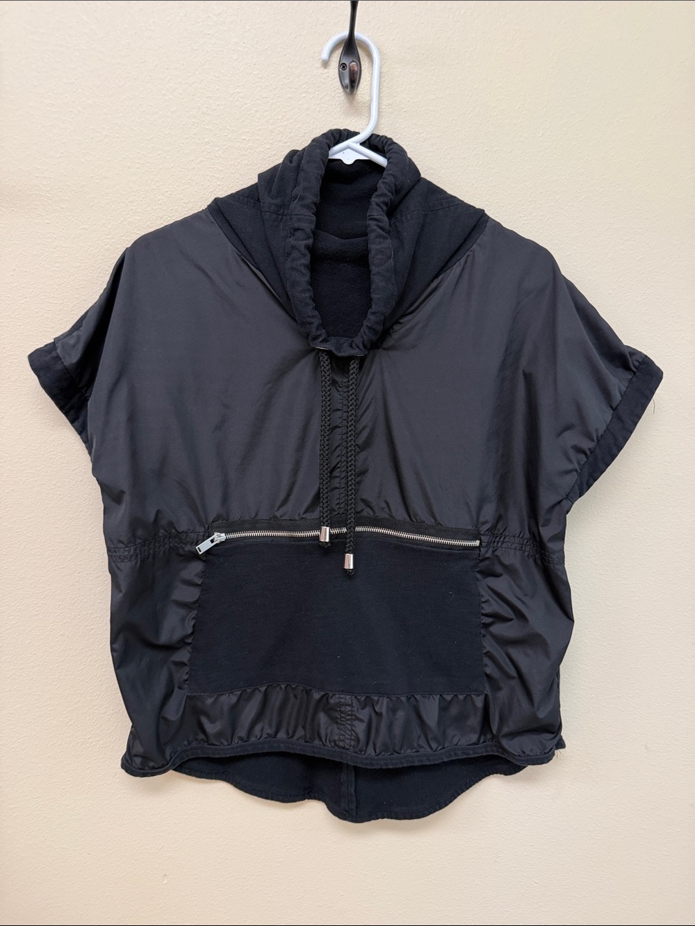 Zara Black Pullover Cowl neck Windbreaker Shortsleeved Top SzM